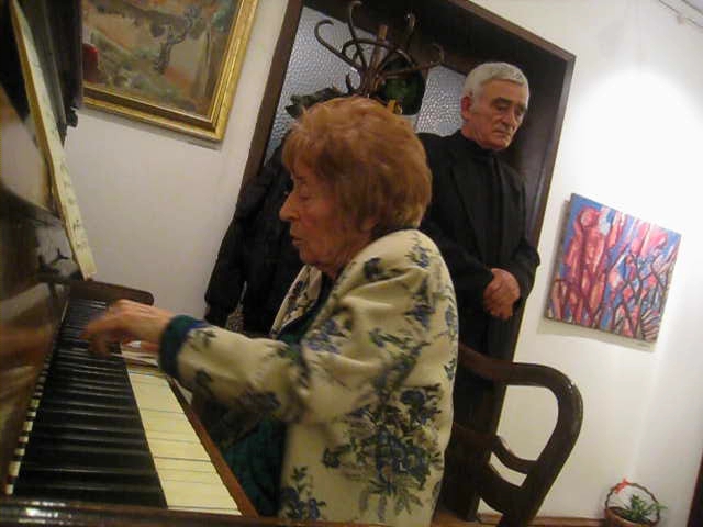 Рециталът ''Апостоле, сега си нужен повече, отколкото преди!'', в галерия ''Класика'' - 1.03.2014 (51).jpg